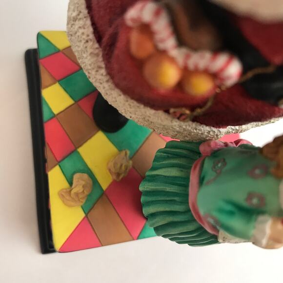 Pipka Reflections of Christmas Yes, Virginia There is a Santa 11323 Figurine - Picture 13 of 15